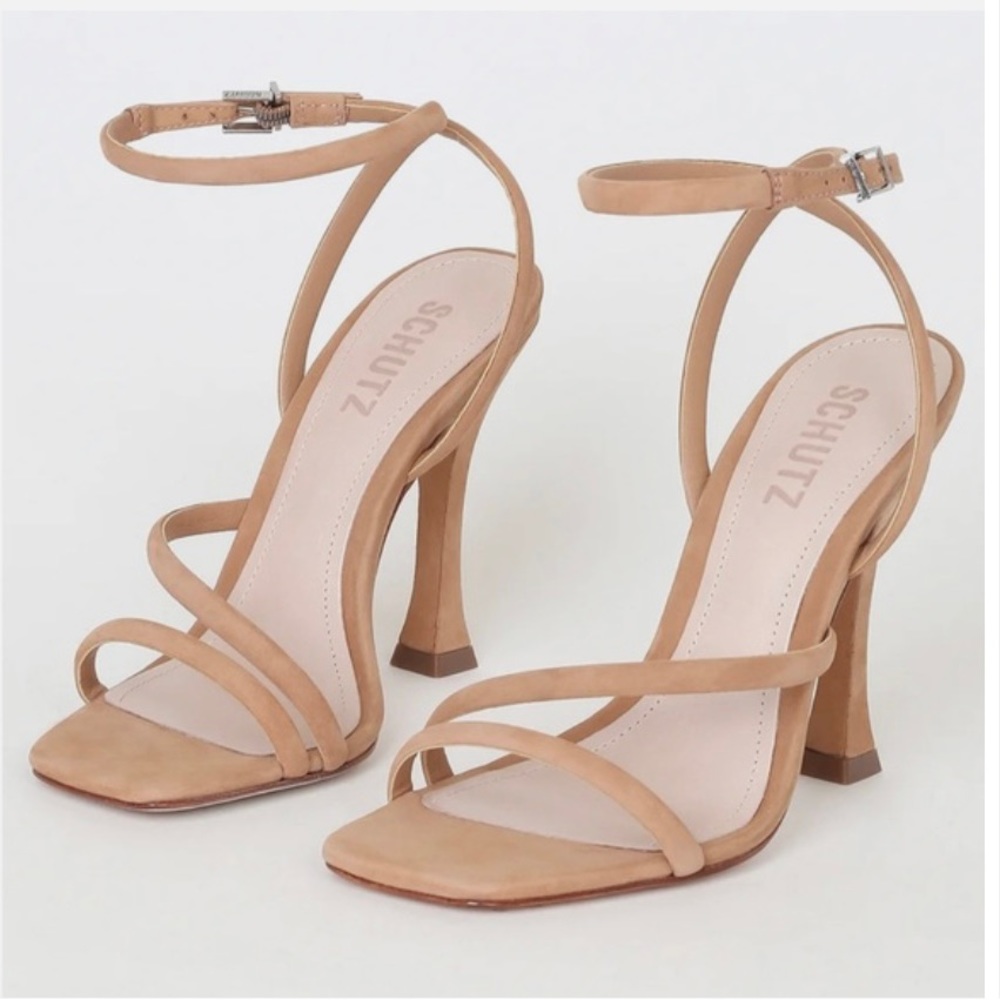 Schutz Polaina Sandal size 8 in honey beige suede